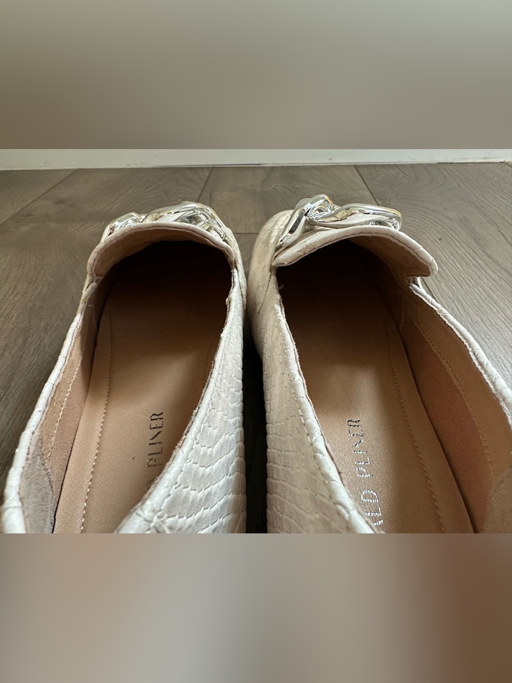 Donald Pliner Bristol Ivory/Cream Textured Leather Loafer, Silver Hardware - Picture 13 of 14